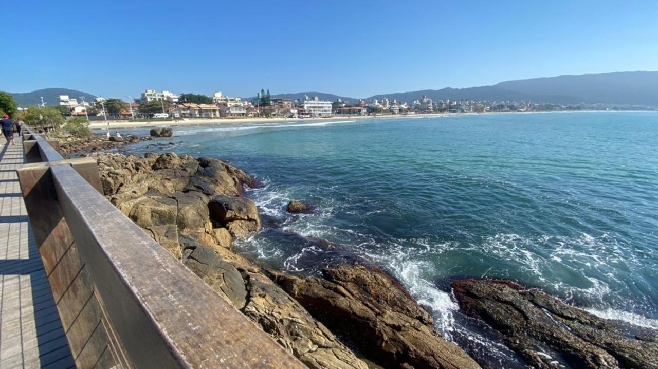 Bombas/ Bombinhas, A 50M Do Mar, Apartamento 2 Quartos, Com Churrasqueira Na Sacada, Ar E Wi-Fi Bagian luar foto