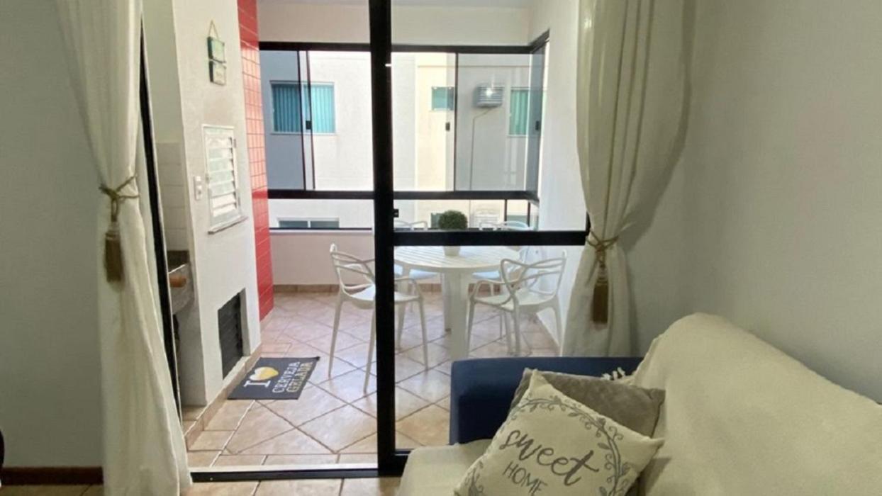 Bombas/ Bombinhas, A 50M Do Mar, Apartamento 2 Quartos, Com Churrasqueira Na Sacada, Ar E Wi-Fi Bagian luar foto